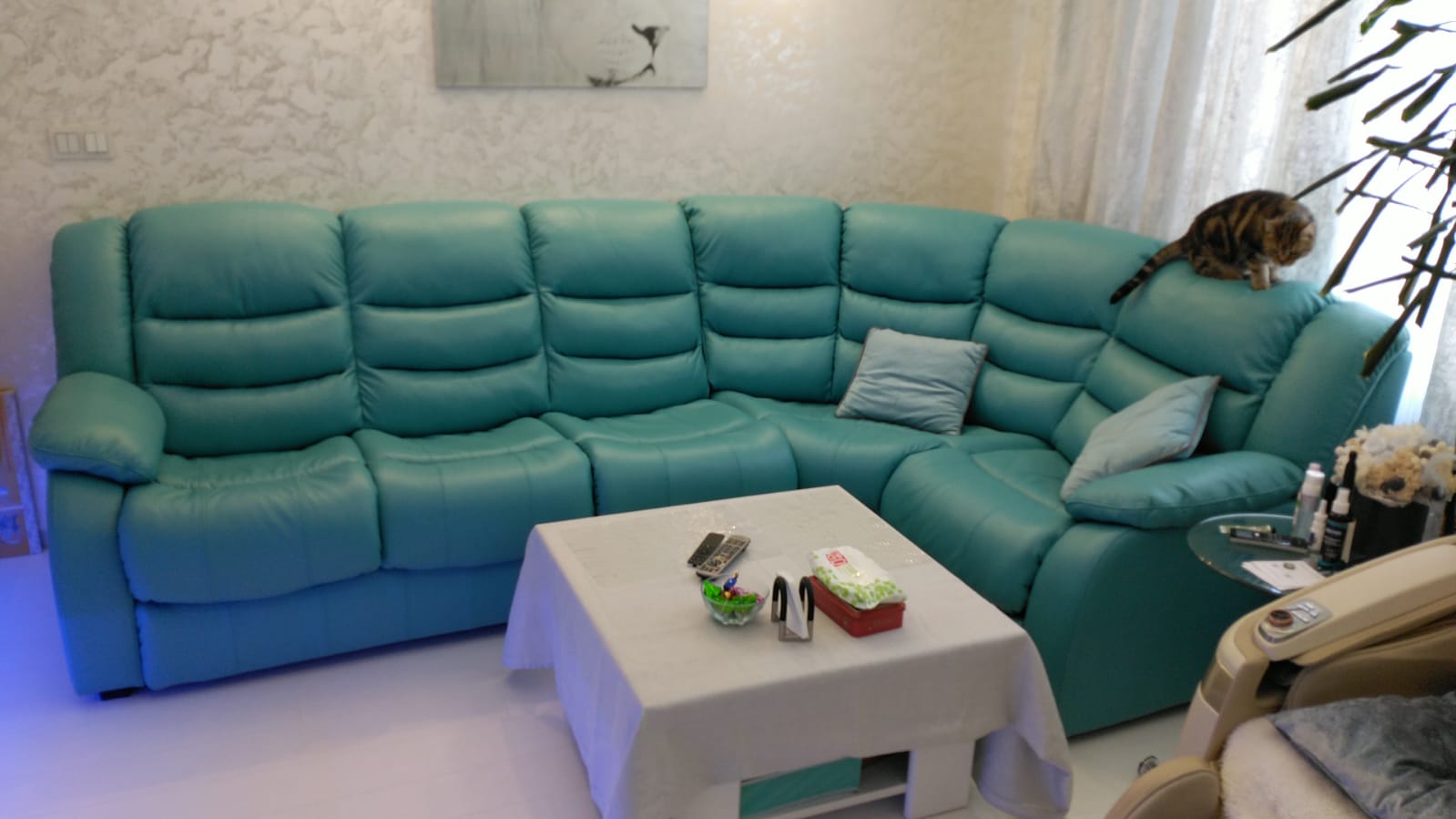 Перетяжка дивана на дому. Маркс